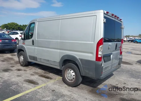 2016 Ram Promaster 1500 Low Roof z USA, uszkodzony, nr VIN 3C6TRVNG9GE131345